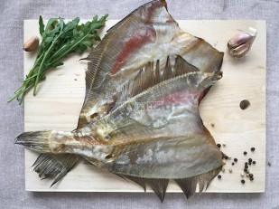 Лакедра: Камбала ёрш (Мурманская) вяленая